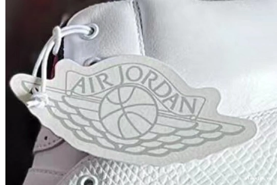 DX2454-106   2 Retro OG  Chicago Jordan DX2454-106 1019